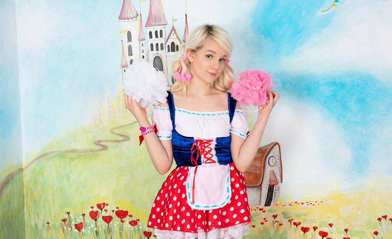 Виктория, 24 года, 0 размер груди